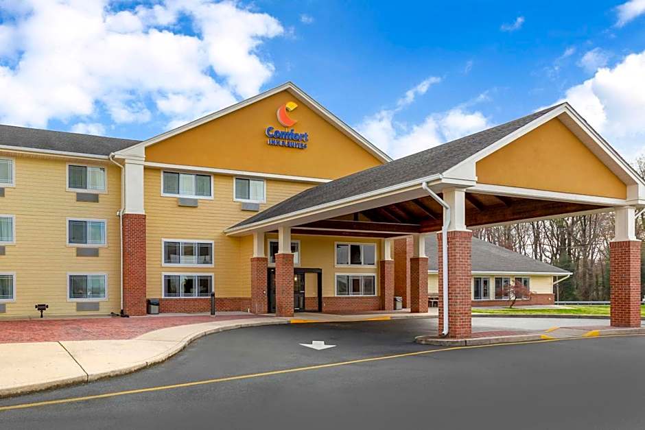 Comfort Inn & Suites Milford