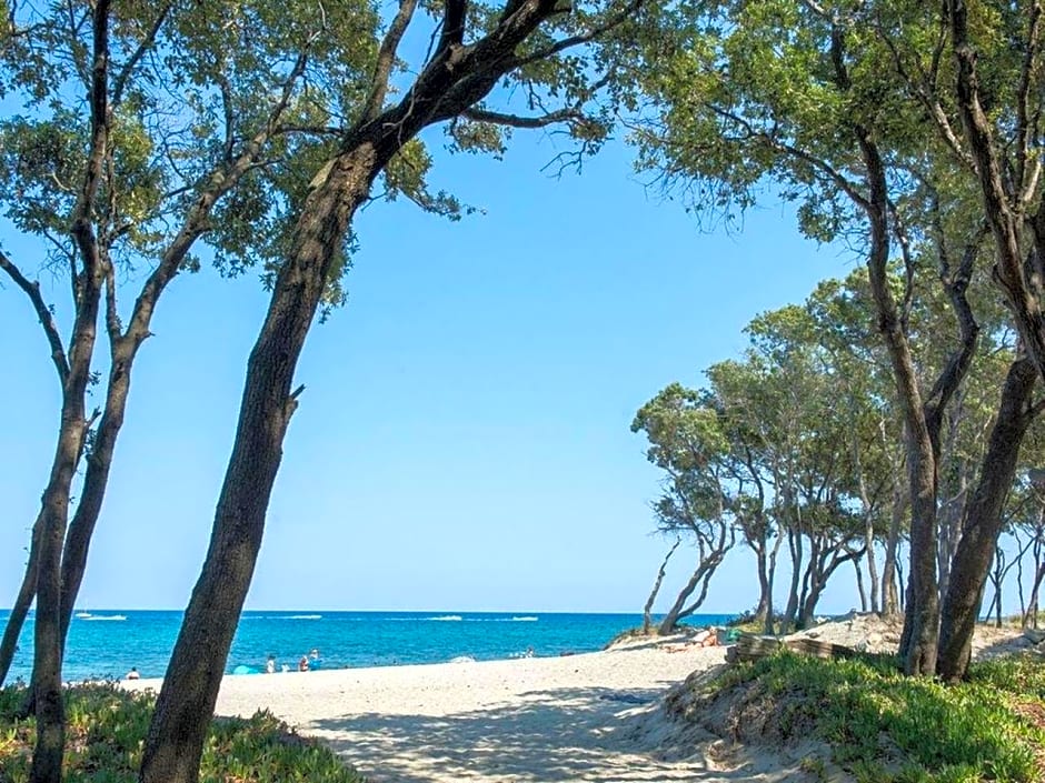 Chambres d'hôte A Caserella, Maison de village rénovée avec vue sur mer
