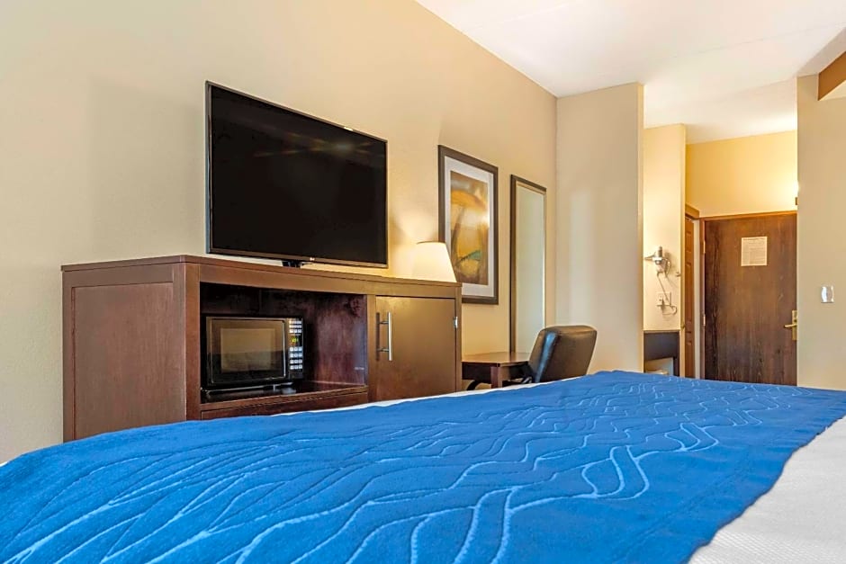 Comfort Inn & Suites Butler