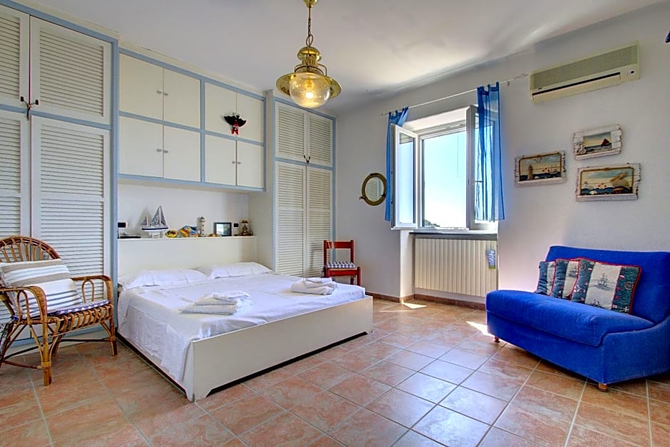 Lacco Terrace Solarium