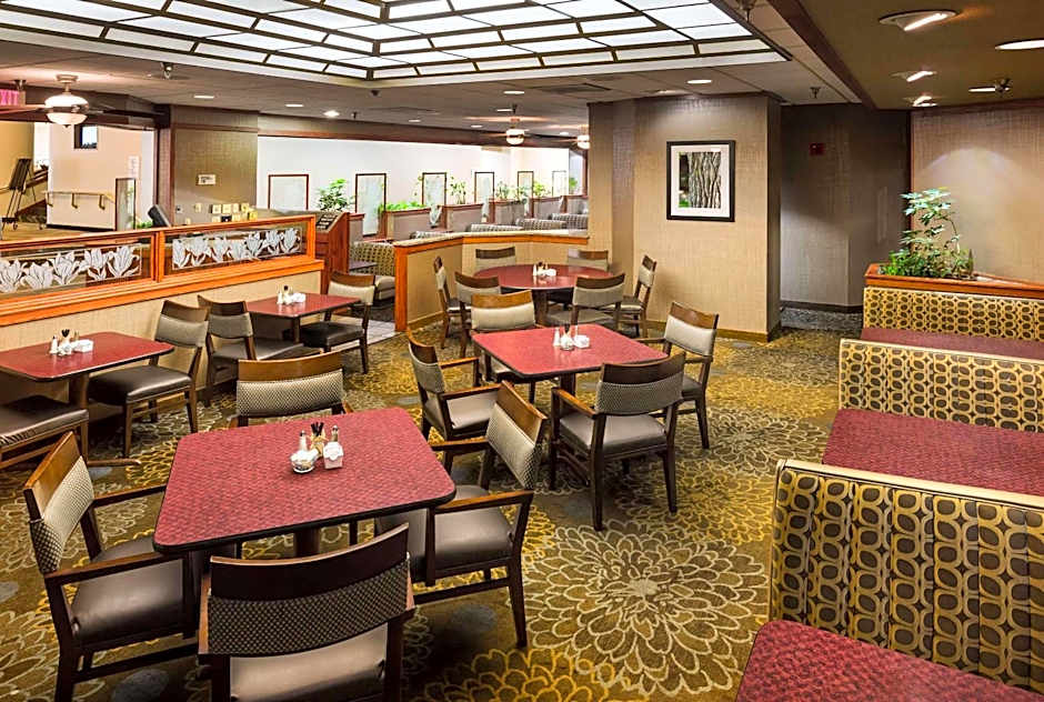 Radisson Hotel Bismarck