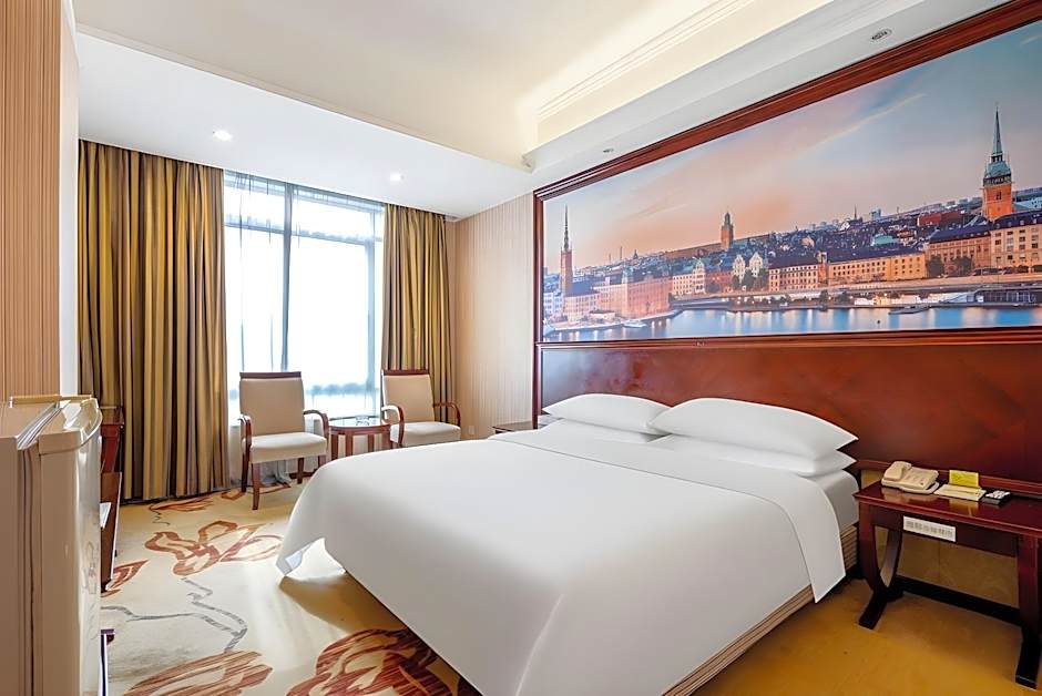 Vienna Hotel Guangzhou Shaheding Metro Station