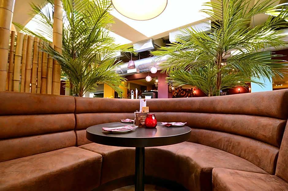 Pelican London Hotel And Residence