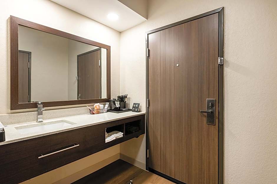 Quality Inn Pooler - Savannah I-95