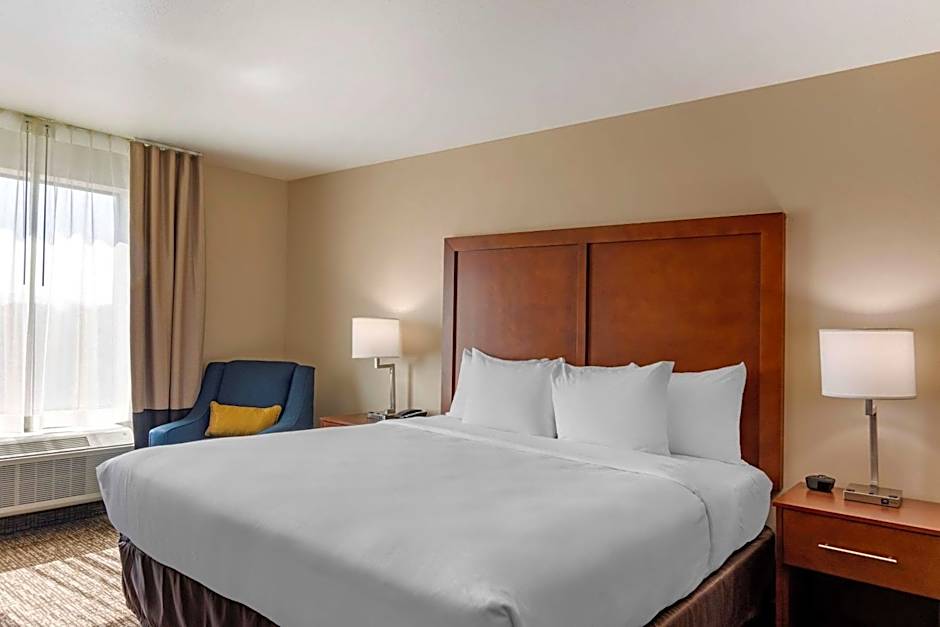 Comfort Inn & Suites