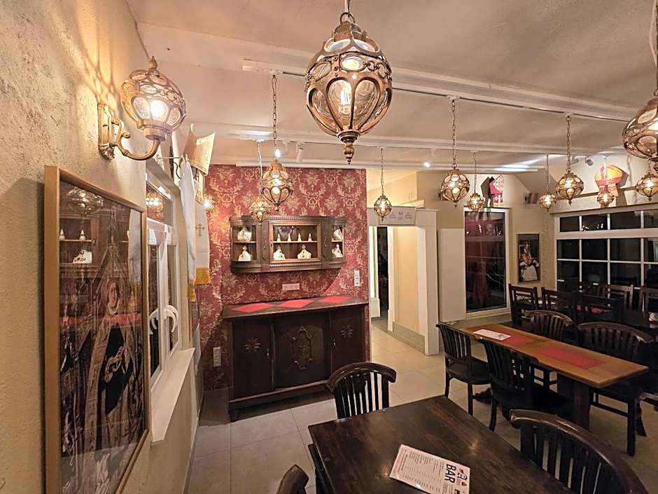 Ostsee-Rittergut-Rügen mit BinzHotel & OrdensKapelle & RomantikGut