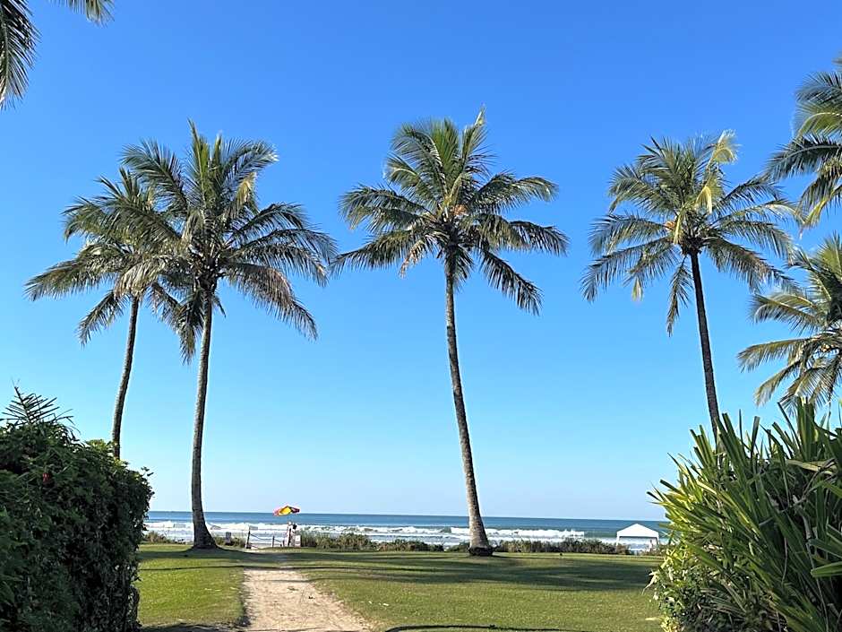 FLAT RIVIERA COM VISTA MAR A 150m DA PRAIA !