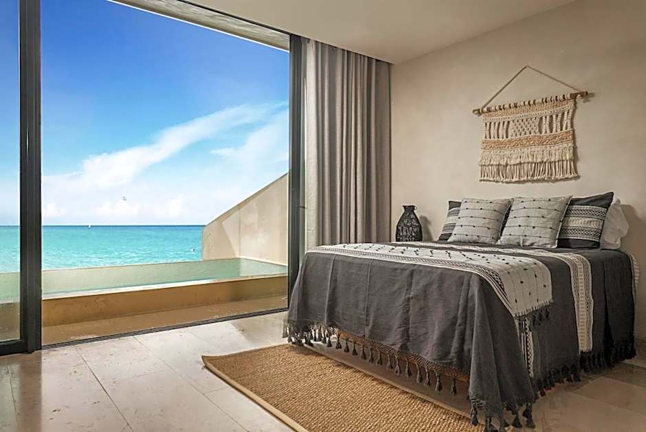 Oceanview PH studio at Tankah Bay
