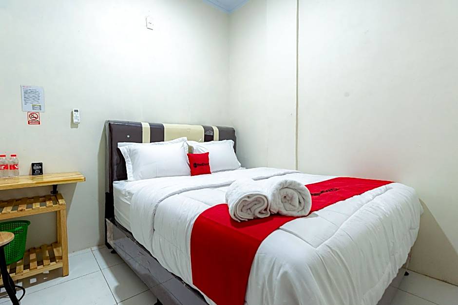 RedDoorz @ Simpang Pemda Medan