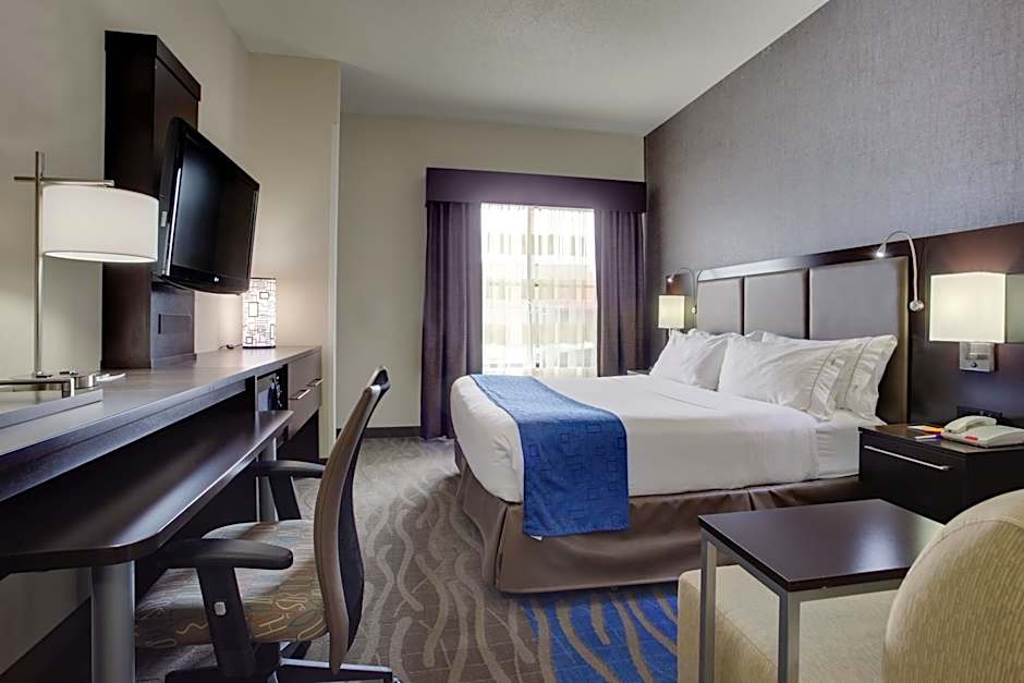 Holiday Inn Express Hotel & Suites Meadowlands Area By IHG