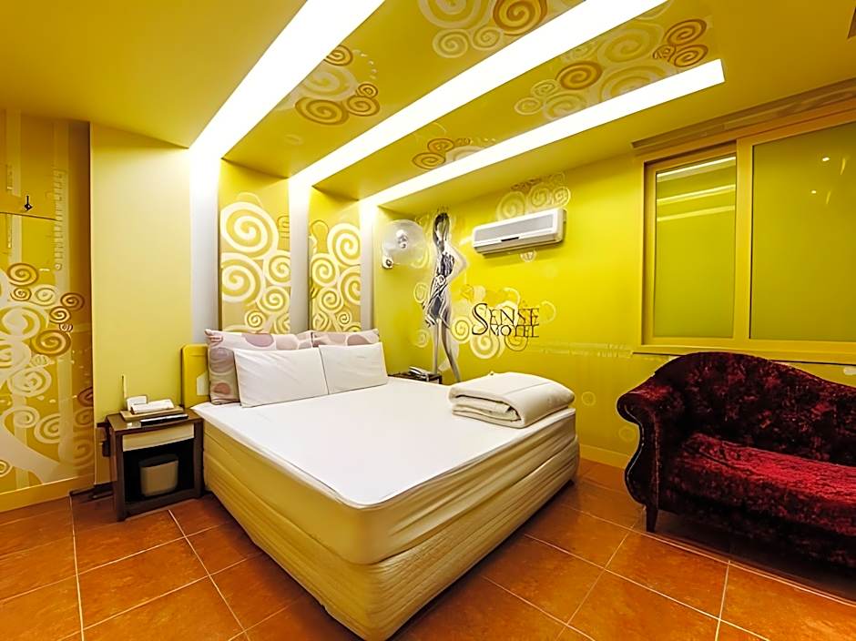 Sense Motel