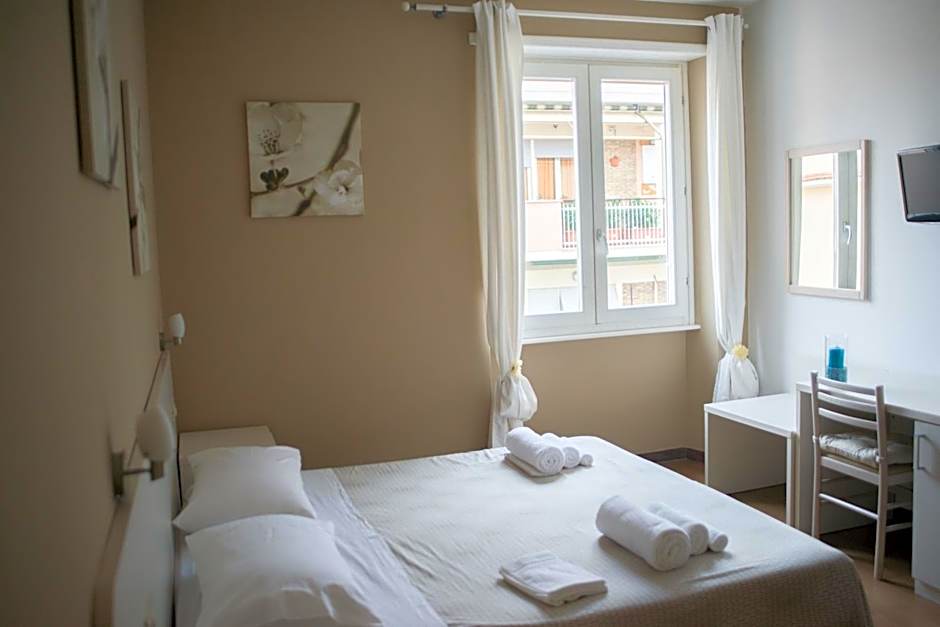 Anna Guest House