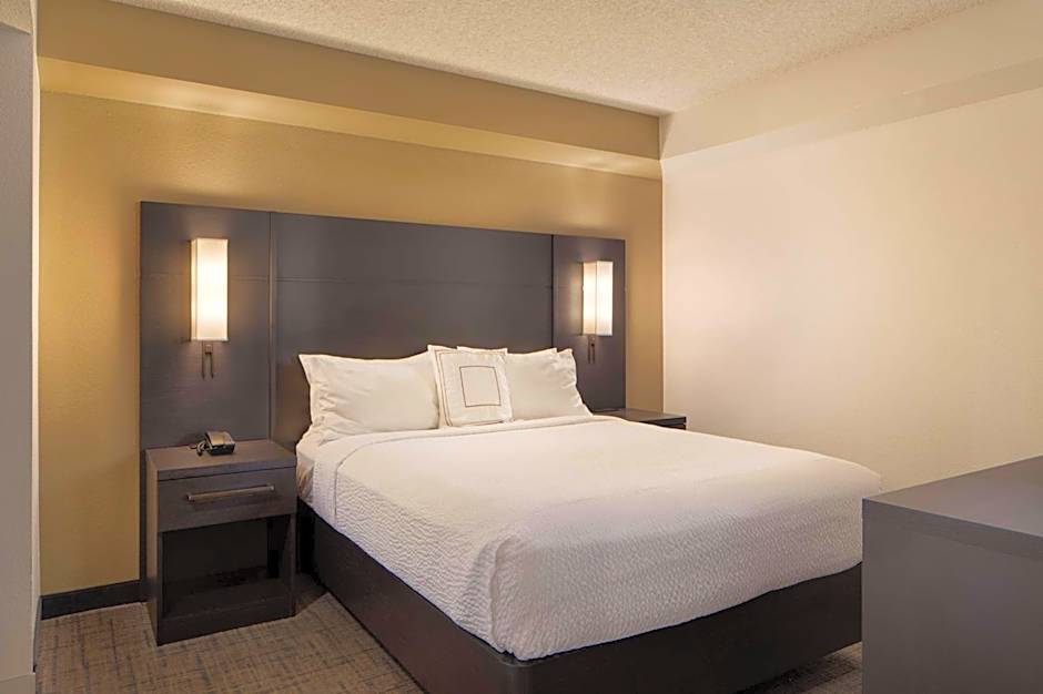 Sonesta ES Suites Fresno