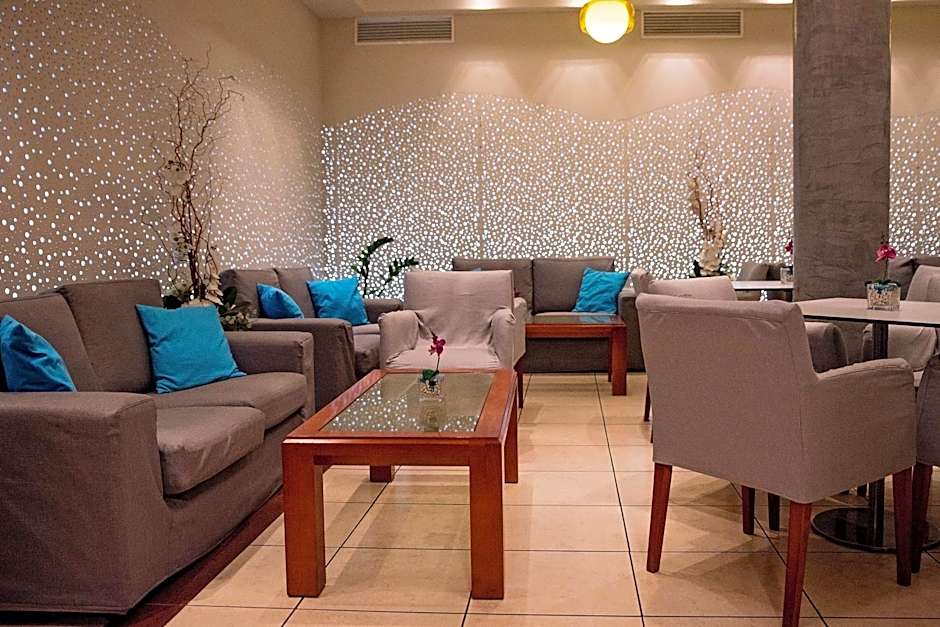 Pyramos Hotel