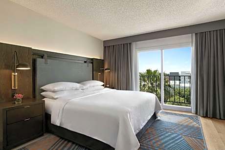 King Suite with Balcony