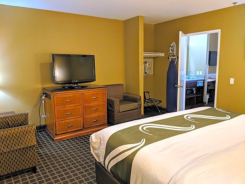 Quality Inn & Suites Westminster - Seal Beach Westminster