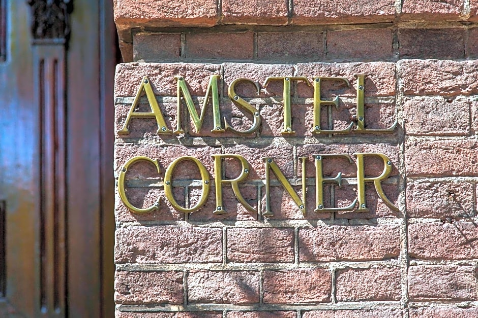 Amstel Corner Hotel