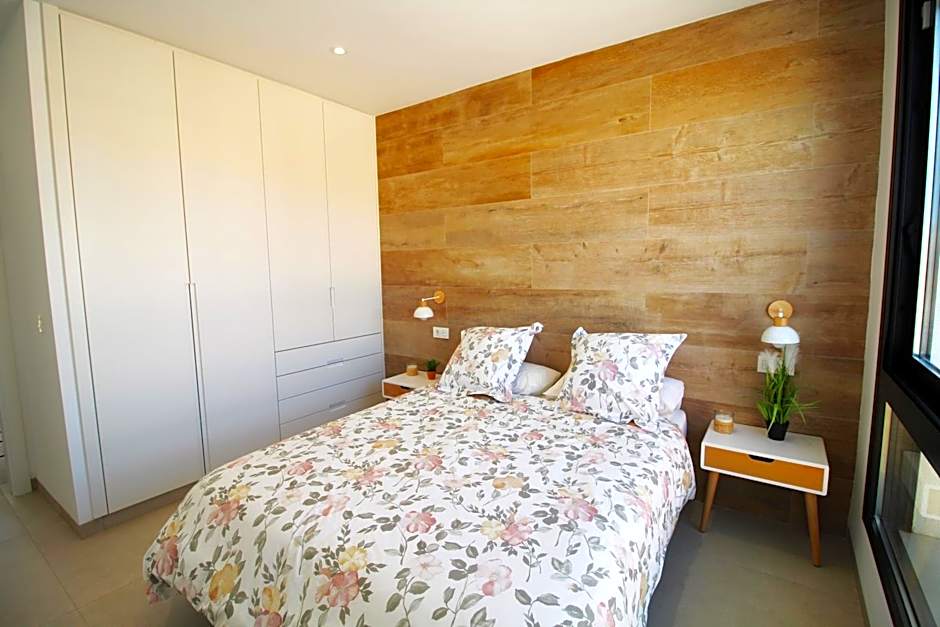 Three Bedroom Seaside Penthouse In Mar De Cristal