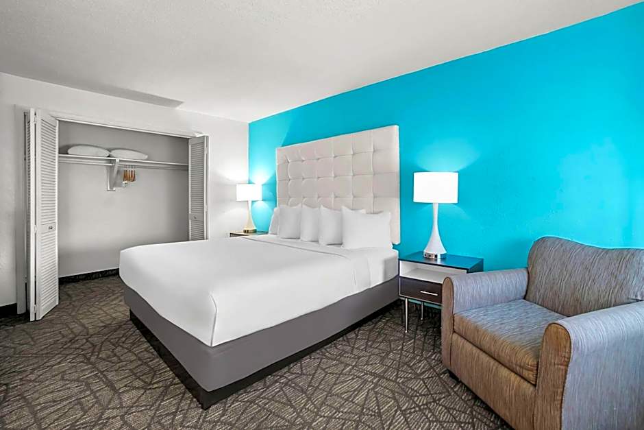 Howard Johnson by Wyndham Columbus Fort Benning