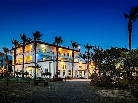 Olle Windmill Pension and Guesthouse