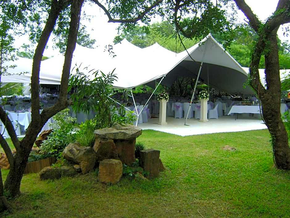 Lalapanzi Hotel & Conference Centre