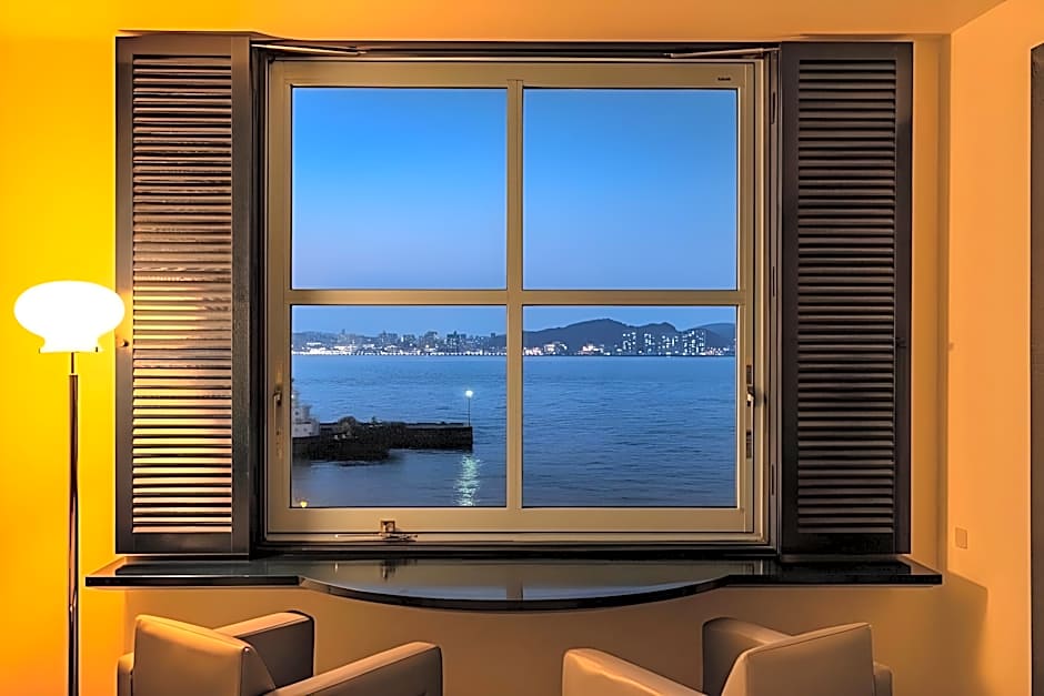 Premier Hotel Mojiko