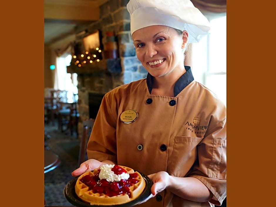 Amish View Inn & Suites