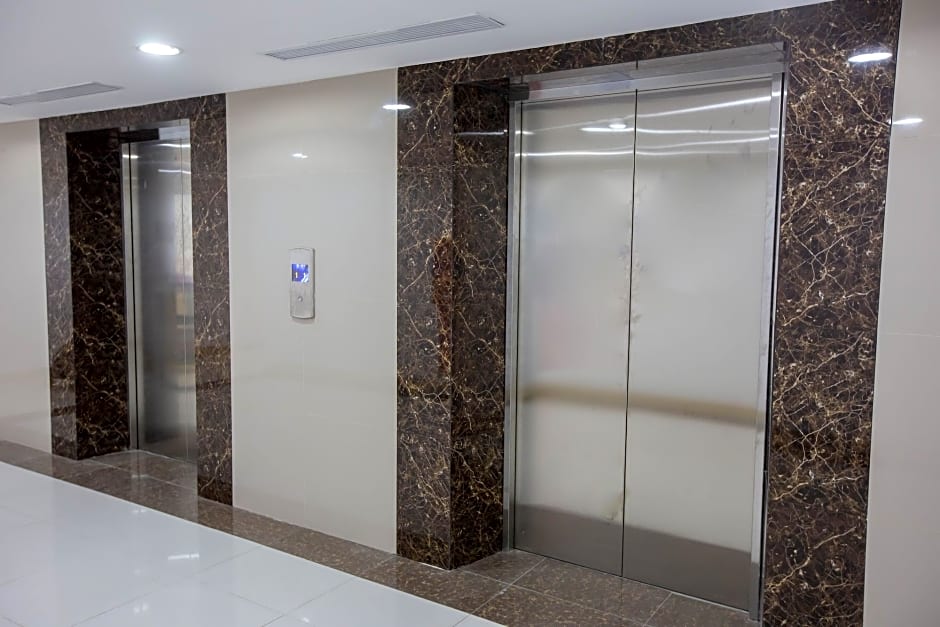 Urban Hotel Serpong by Zuzu