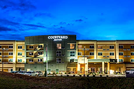 Courtyard by Marriott Somerset