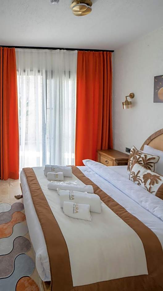 Aura Village Alacatı