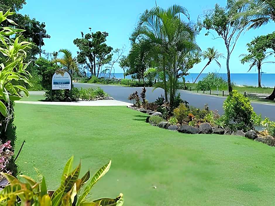 Apollo Jewel Beachfront Apartments
