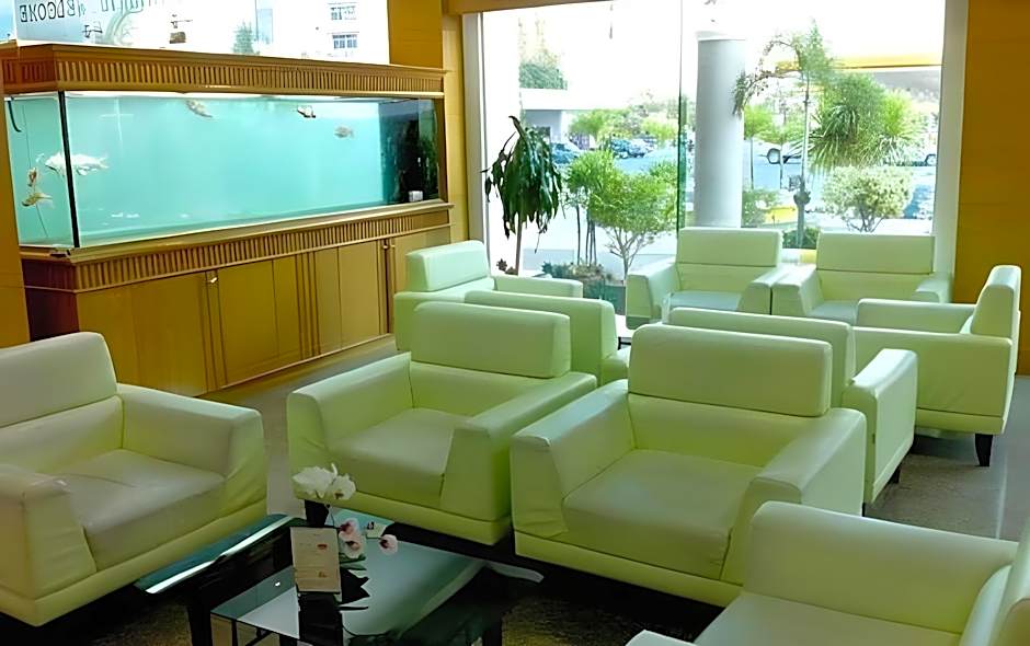River Hotel The Budget