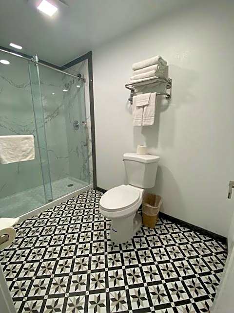 Super 8 by Wyndham Oceanside Downtown