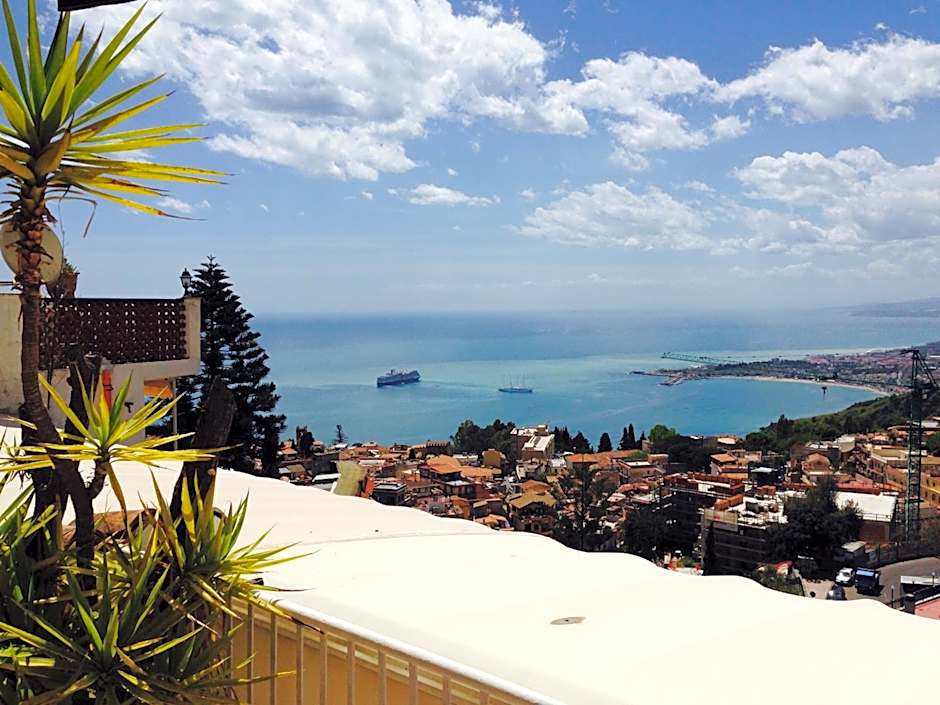 Villa Greta Hotel Rooms & Suites