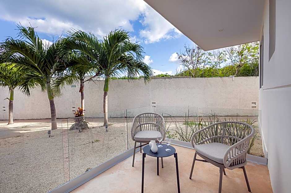 Azulea Isla Mujeres Hotel