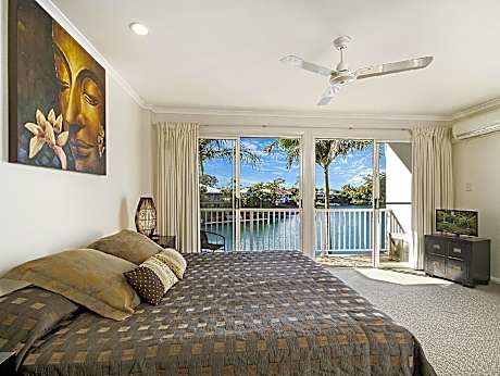 3 Bedroom Apartment - Min. 2 nights