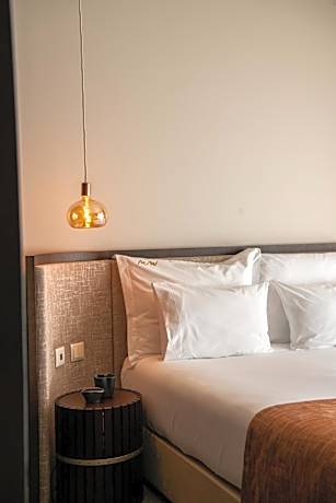 Deluxe Double Room Vineyards View with Balcony