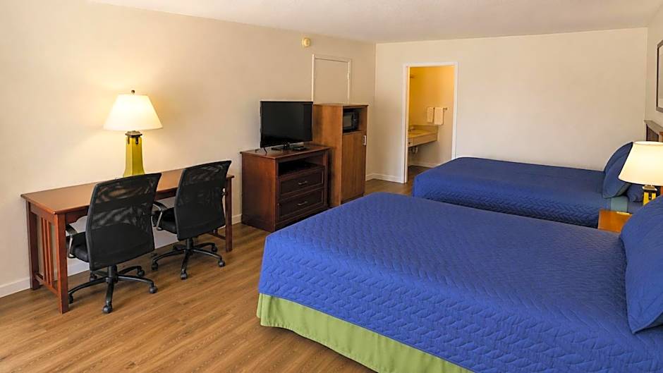 Segovia Lodge Junction TX I -10