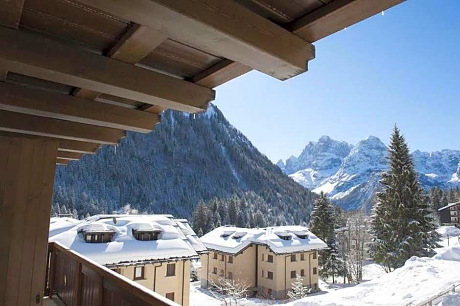 Hotel Perla***