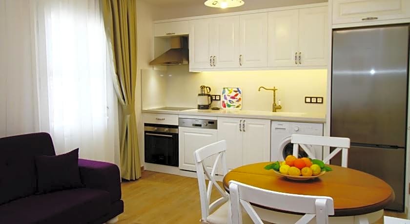 Çeşme Kale Taş Apart