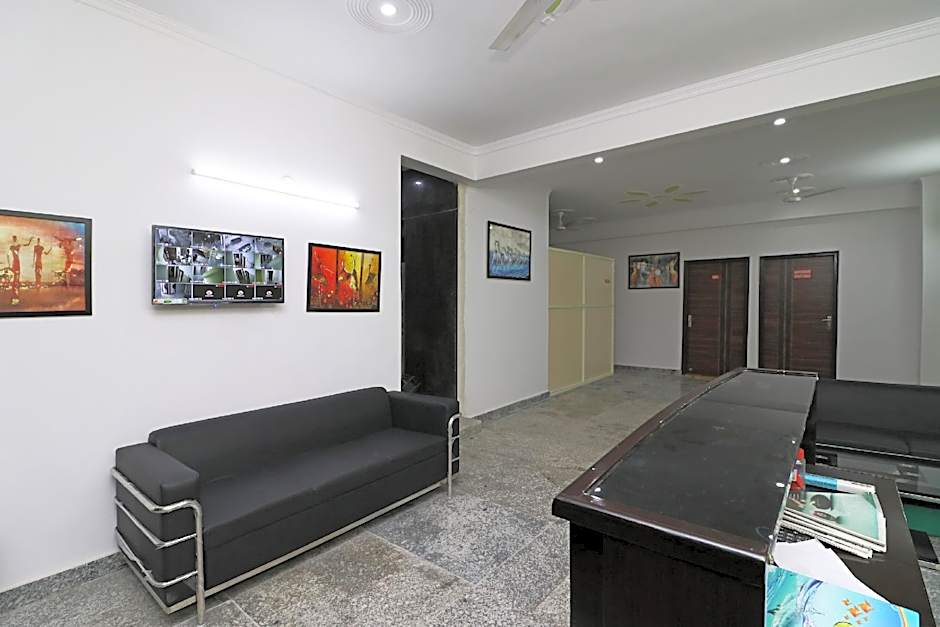 Oyo 10045 Hotel Pearl Residency – Delhi, IN