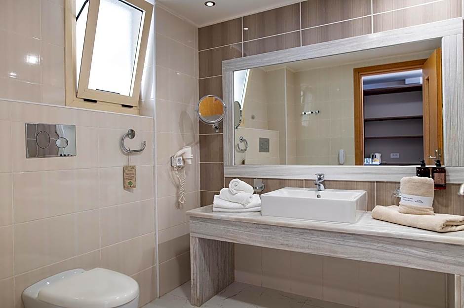 Grand Blue Beach Hotel