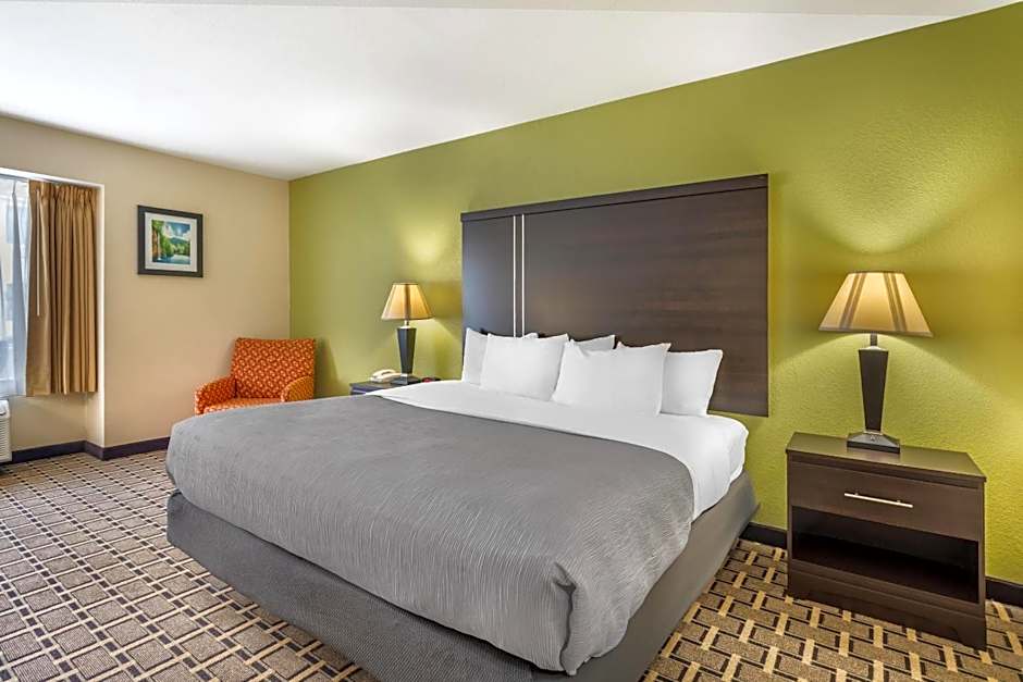 Quality Inn West of Asheville
