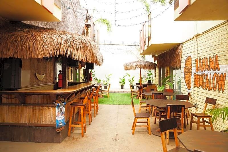 Banana Bungalow West Hollywood Hotel & Hostel