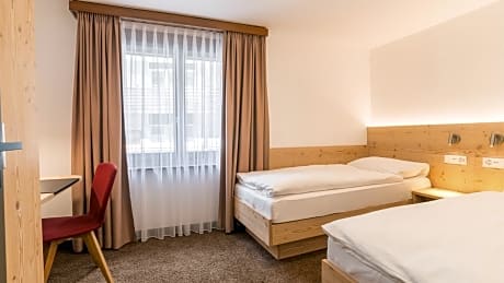 Three-Bedroom Apartment - Residence Bellevue