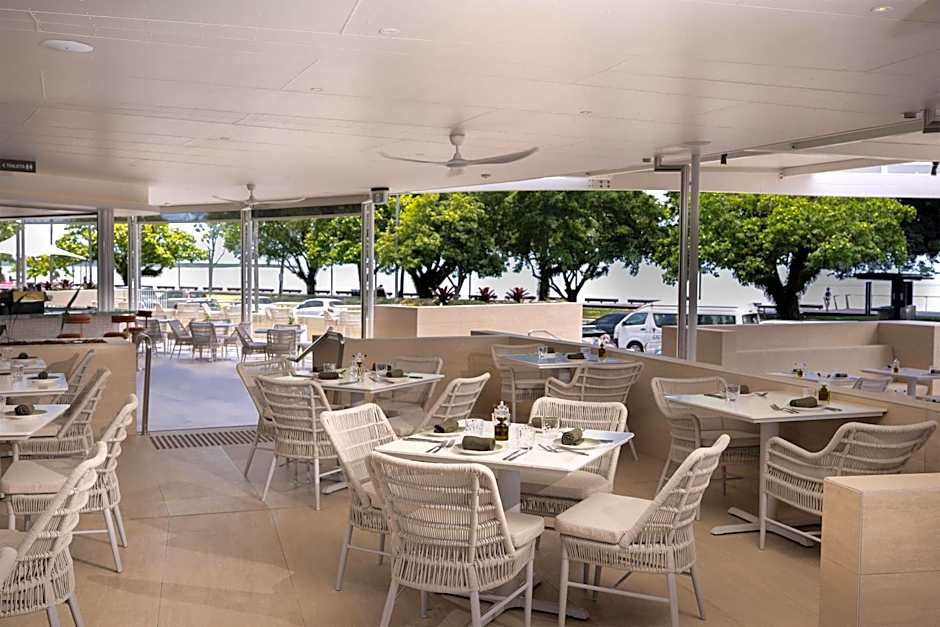 DoubleTree By Hilton Hotel Cairns