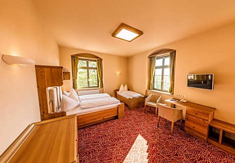 Classic Quadruple Room