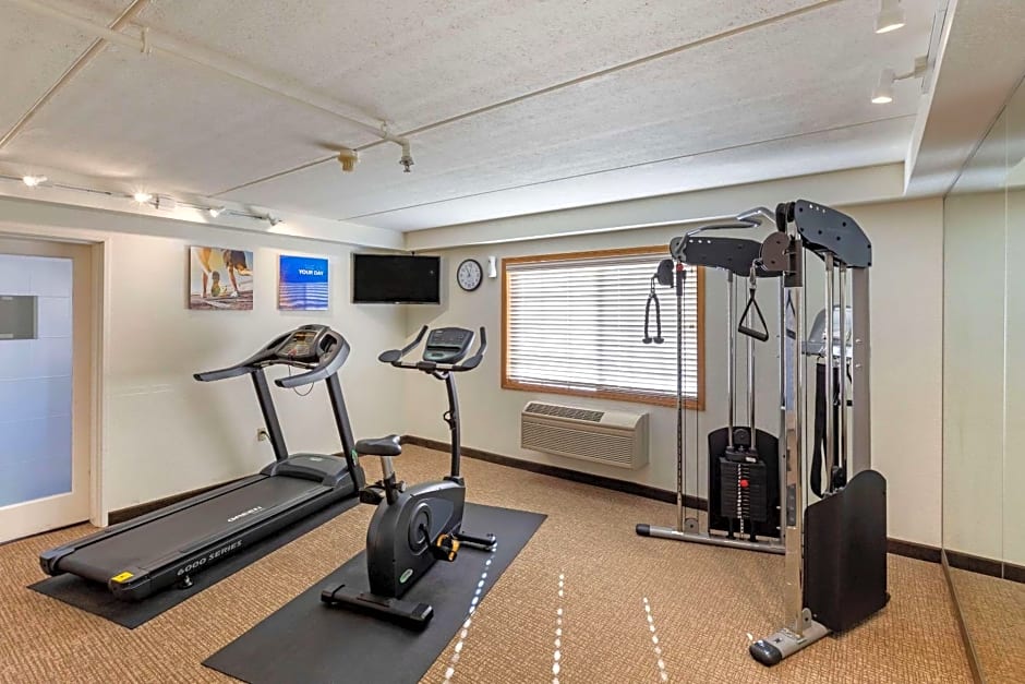 Comfort Inn and Suites Jackson - West Bend