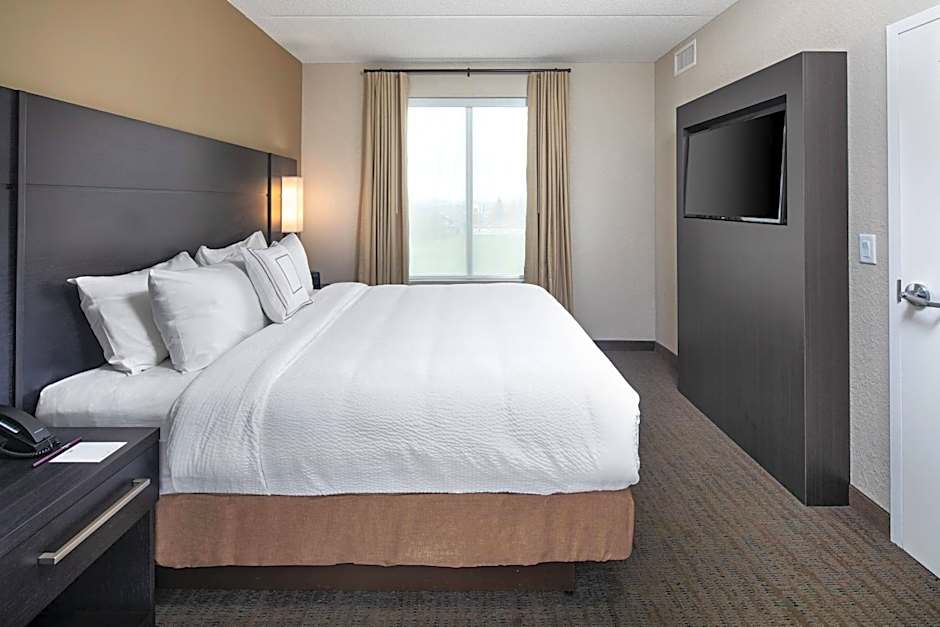 Residence Inn by Marriott Toronto Mississauga West