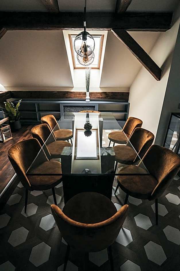 Room42 - Suites & Apartments